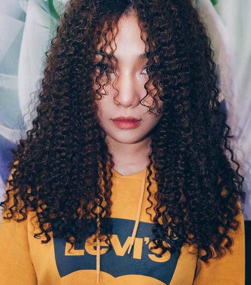 螺纹发型_螺纹卷发时尚蓬松,适合各种脸型发质 螺纹发型_螺纹卷发时尚蓬松,适合各种脸型发质