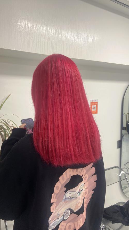 染海王红要漂头发吗_漂到8度以上才能染海王红，专业效果更好