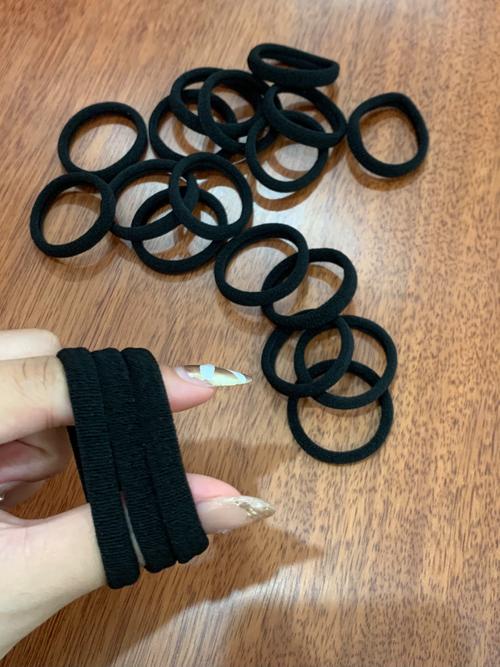 要出门扎头发突然皮筋断了_皮筋中间易断?原因! 要出门扎头发突然皮筋断了_皮筋中间易断?原因!