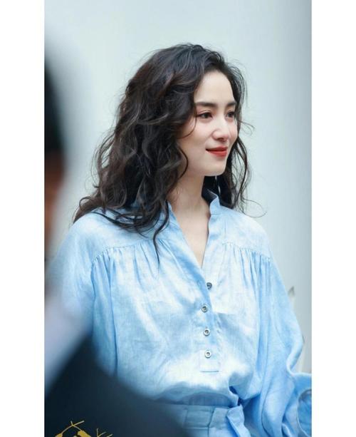 宋佳发型_时尚别致,修饰脸型显利落 宋佳发型_时尚别致,修饰脸型显利落