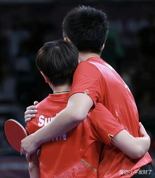 环腰抱的正确姿势_安全呵护支持，用心传递爱