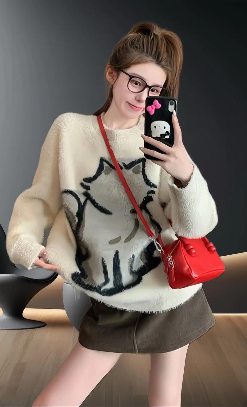 貂毛衣服搭配什么裤子好看_显瘦百搭,通勤休闲约会皆宜 貂毛衣服搭配什么裤子好看_显瘦百搭,通勤休闲约会皆宜