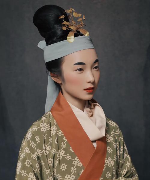 东晋女性发型_东晋南朝女性发型多样，展现时代审美变迁