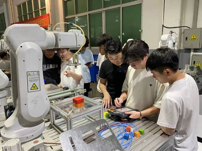 集训有什么项目_集训助成长，挑战塑强人