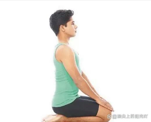 跪膝法的正确姿势_坚持锻炼膝盖好