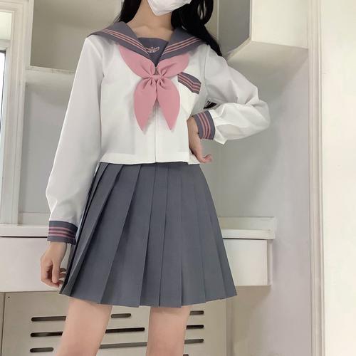 深绀色水手服配什么外套_绀色水手服外套搭配，时尚显层次