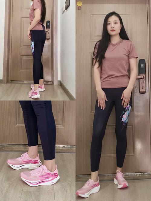 粉鞋配什么裤子_粉鞋搭配不同裤子，时尚多变！