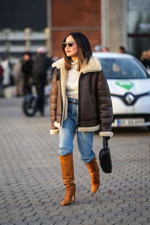 小靴子配短裤搭配什么袜子_鞋袜是点睛之笔