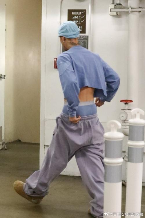 拉裆裤配什么上衣_拉裆裤混搭上衣显个性